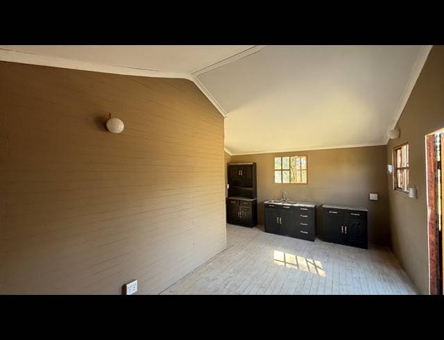 22,150M² SMALLHOLDING FOR SALE IN MARISTER